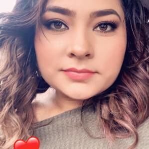 Meet your Posher, Magaly